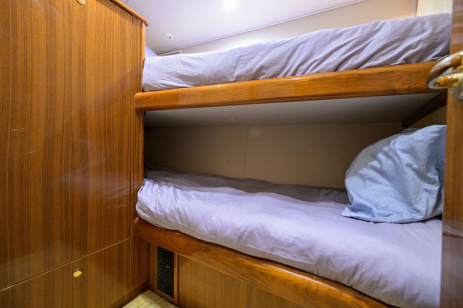 Viking-64 Convertible 2007-1/2 BARREL Jupiter-Florida-United States-Forward Starboard Guest Stateroom-5817867 | Thumbnail