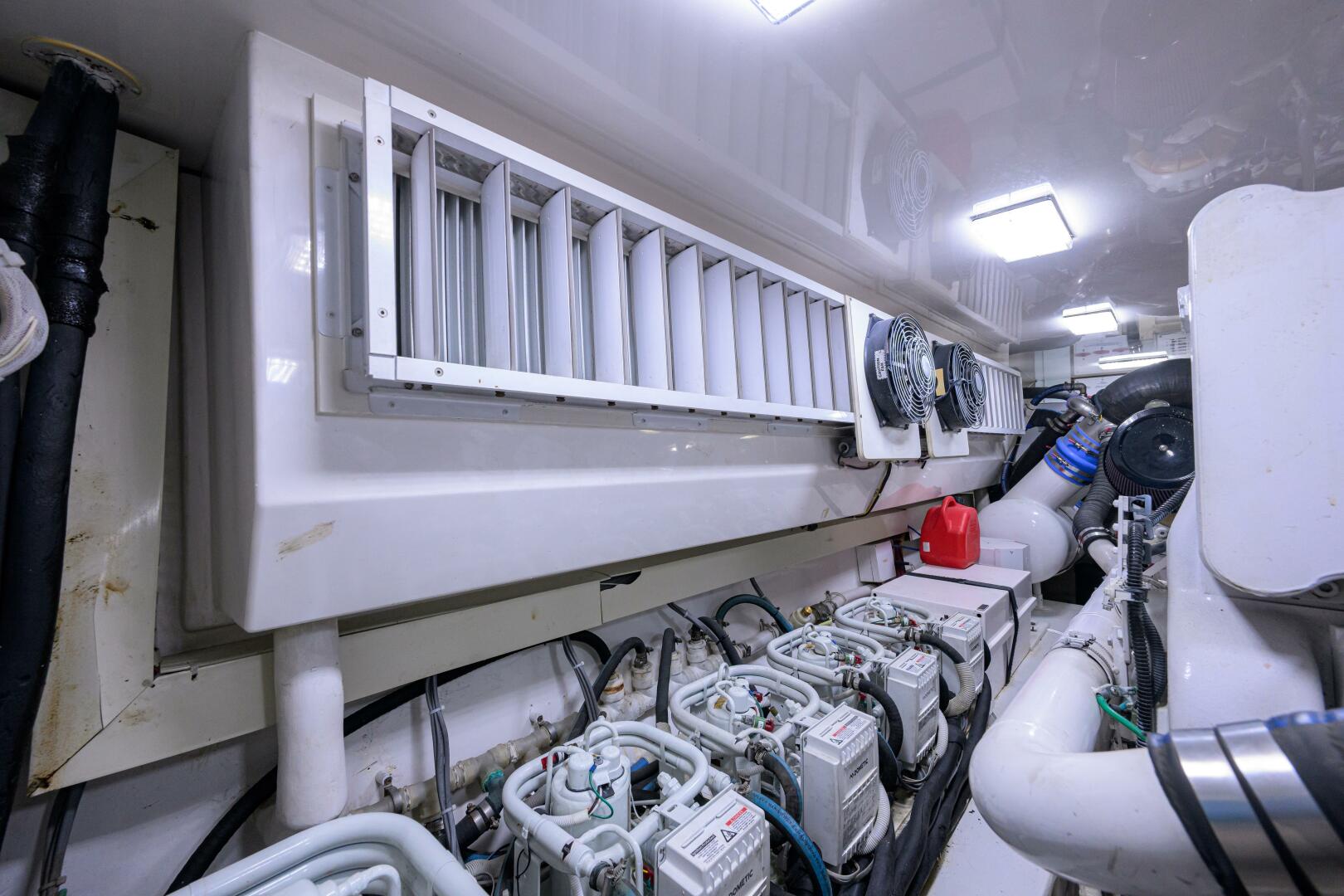 Viking-64 Convertible 2007-1/2 BARREL Jupiter-Florida-United States-New Dometic AC Units Outboard Starboard Side-5817895 | Thumbnail