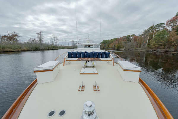 Trumpy-58 1971-SOMERSET Chesapeake-Virginia-United States-Foredeck-5820252