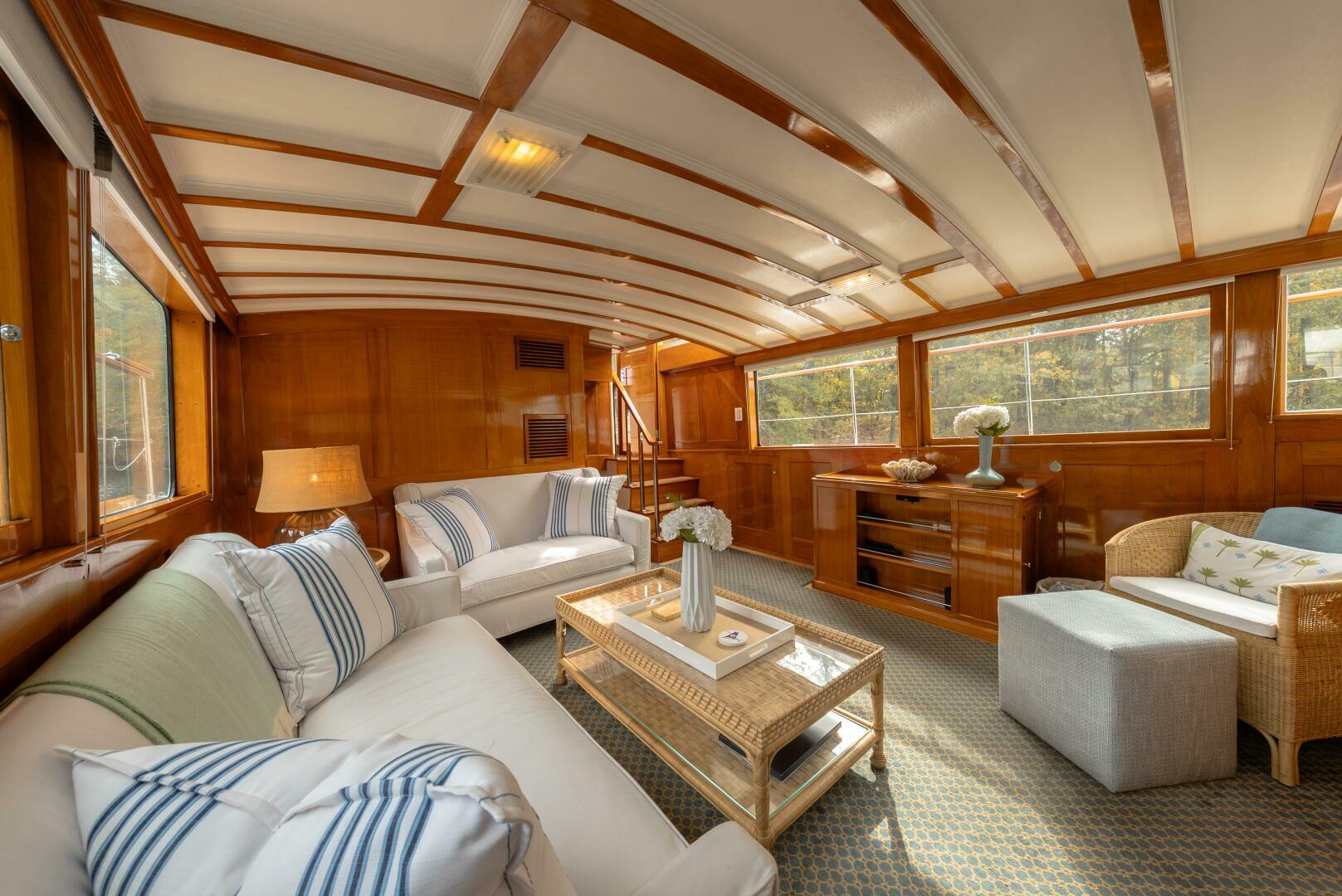Trumpy-58 1971-SOMERSET Chesapeake-Virginia-United States-Saloon-5820222 | Thumbnail