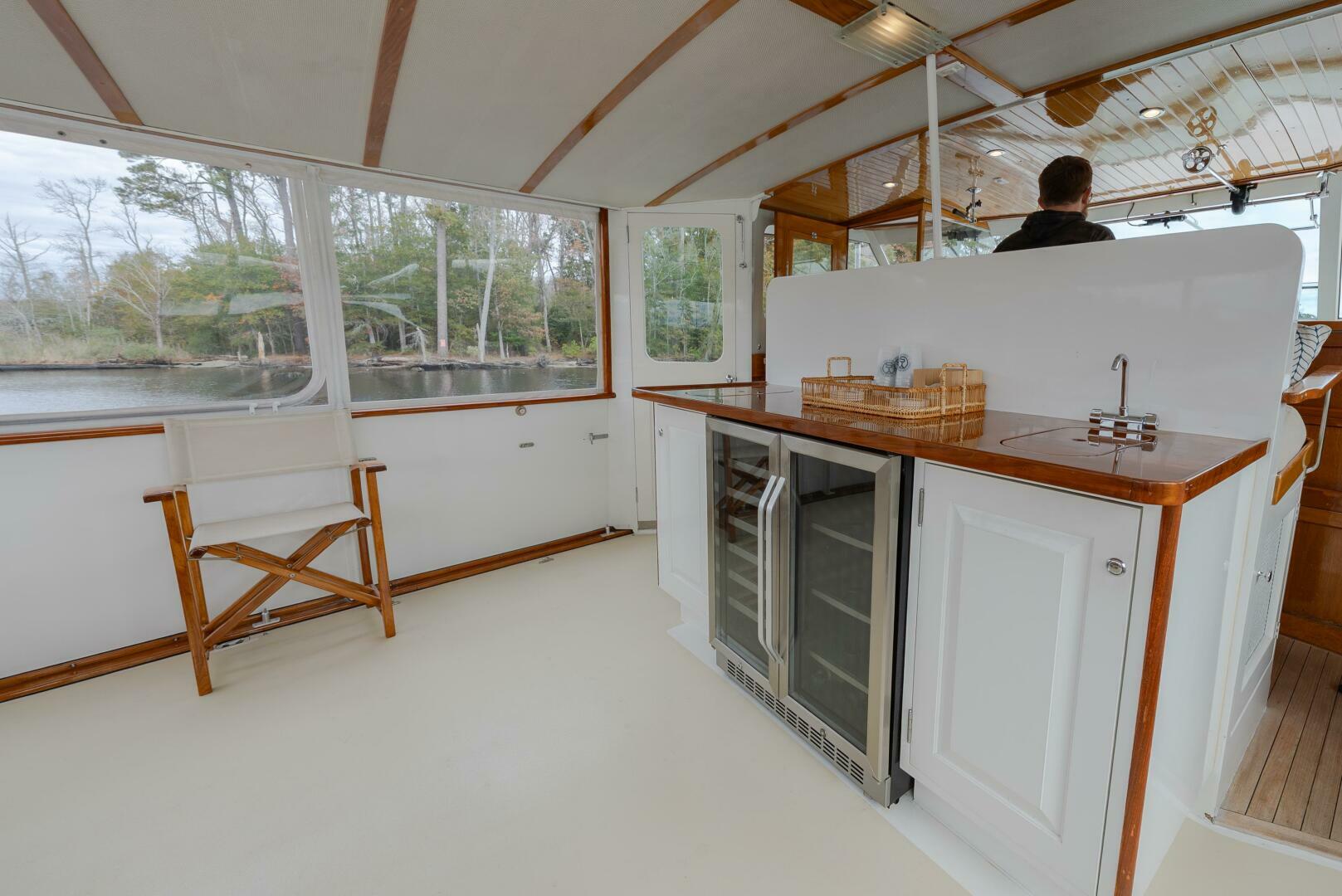 Trumpy-58 1971-SOMERSET Chesapeake-Virginia-United States-Aft Deck Wet Bar-5820245 | Thumbnail