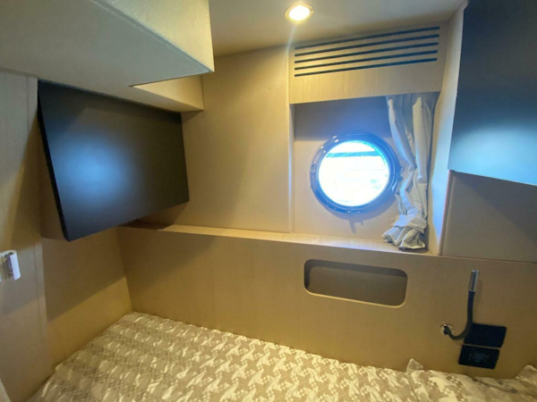 Azimut-77S 2016 -Castel Volturno-Italy-5819780