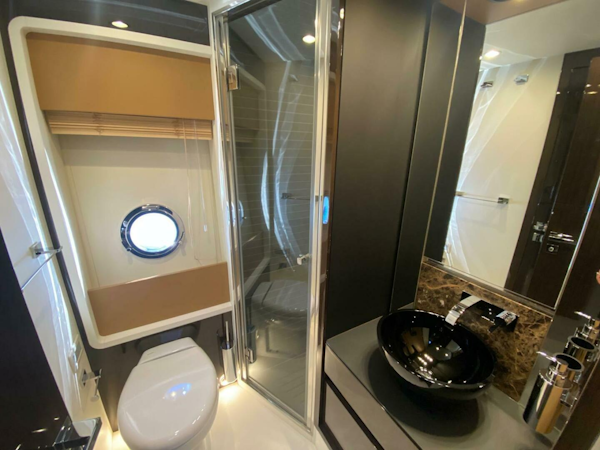 Azimut-77S 2016 -Castel Volturno-Italy-5819775