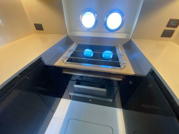Azimut-77S 2016 -Castel Volturno-Italy-5819752