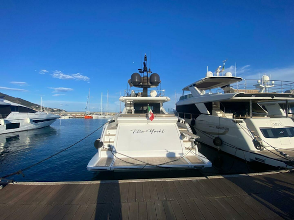 Azimut-77S 2016 -Castel Volturno-Italy-5819729
