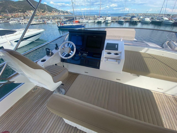 Azimut-77S 2016 -Castel Volturno-Italy-5819731