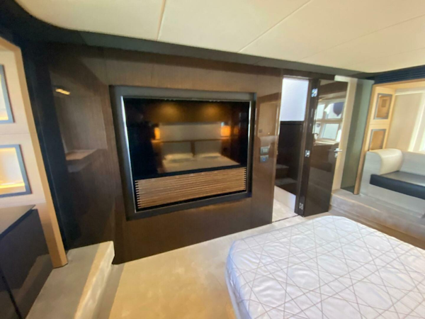 Azimut-77S 2016 -Castel Volturno-Italy-5819771