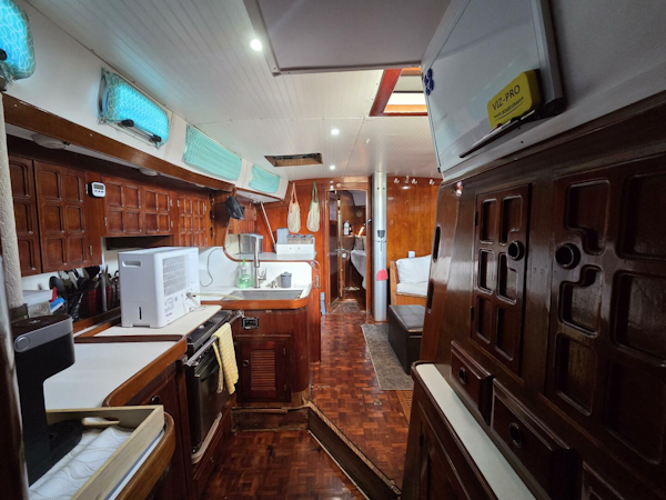 Endeavour-51 1985-Arcadia Brunswick-Georgia-United States-5820859