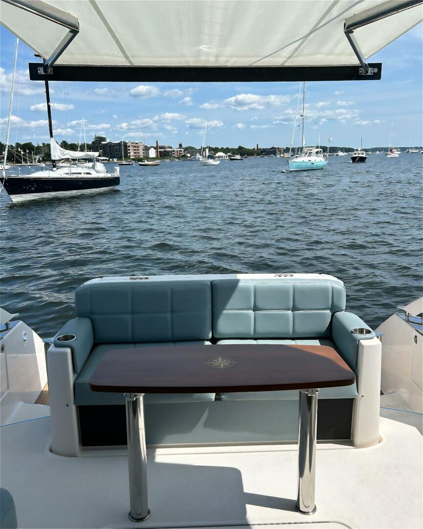 Tiara Yachts-C39 Coupe 2017-Silver Lining Bristol-Rhode Island-United States-5821698 | Thumbnail