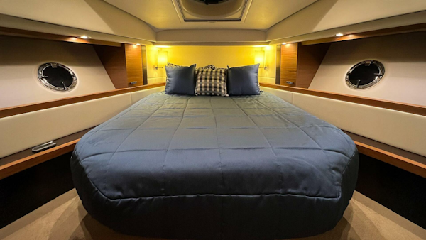 Tiara Yachts-C39 Coupe 2017-Silver Lining Bristol-Rhode Island-United States-5821683