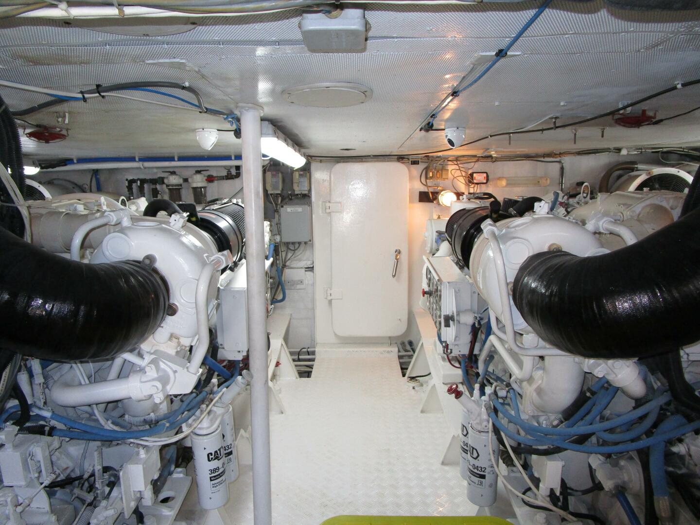 Striker-62 Convertible 1989-ELSKA  Boca Raton-Florida-United States-Engine Room Looking Forward-5830761 | Thumbnail