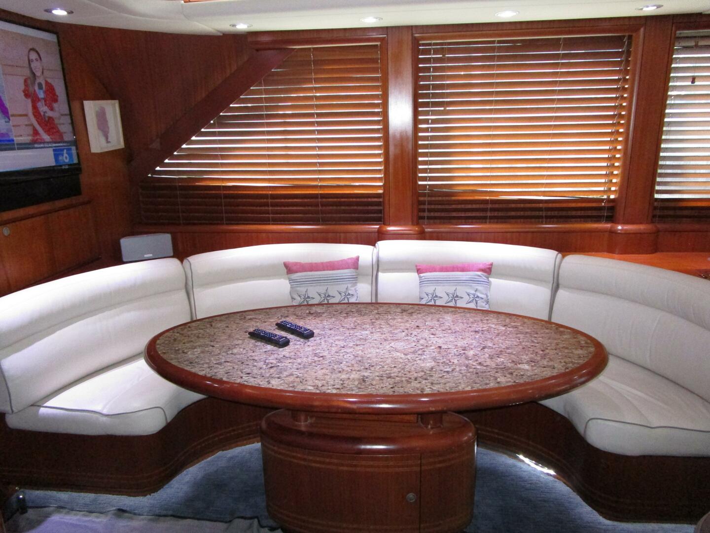 Striker-62 Convertible 1989-ELSKA  Boca Raton-Florida-United States-Dining Settee-5830703 | Thumbnail