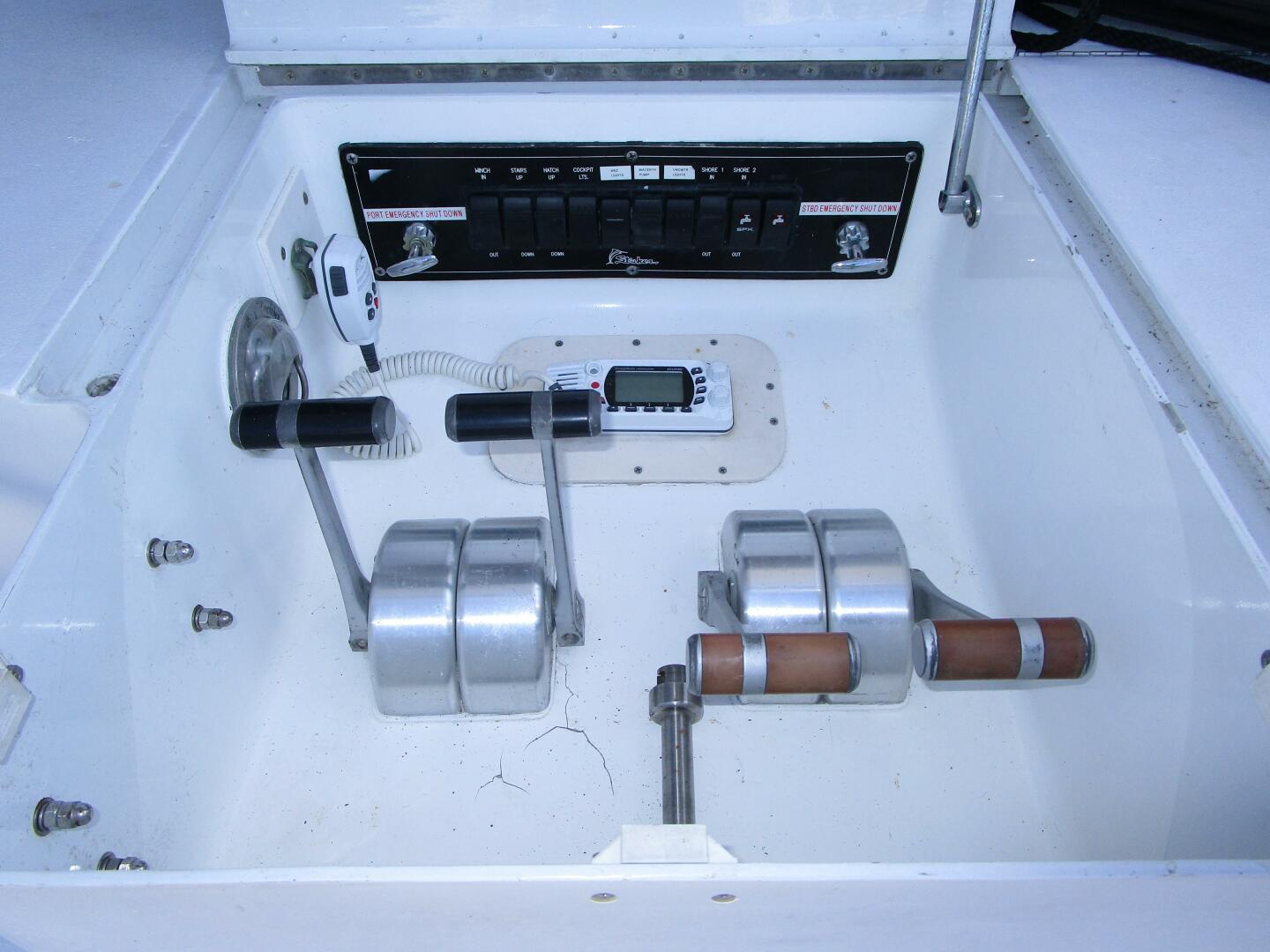 Striker-62 Convertible 1989-ELSKA  Boca Raton-Florida-United States-Cockpit Controls-5830741 | Thumbnail