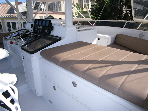 Striker-62 Convertible 1989-ELSKA  Boca Raton-Florida-United States-Lounge Next To Helm-5830751