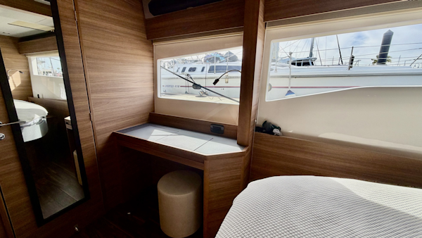 Aquila-54 ENCLOSED BRIDGE 2025 -Pensacola-Florida-United States-6020176
