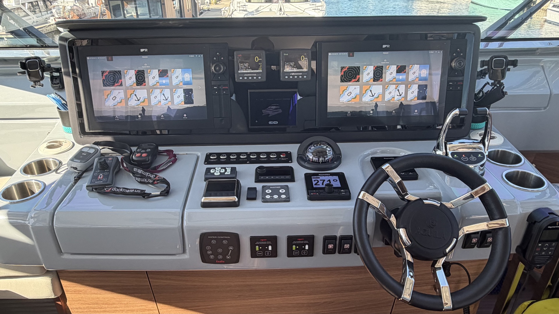 Aquila-54 ENCLOSED BRIDGE 2025 -Pensacola-Florida-United States-5822734 | Thumbnail