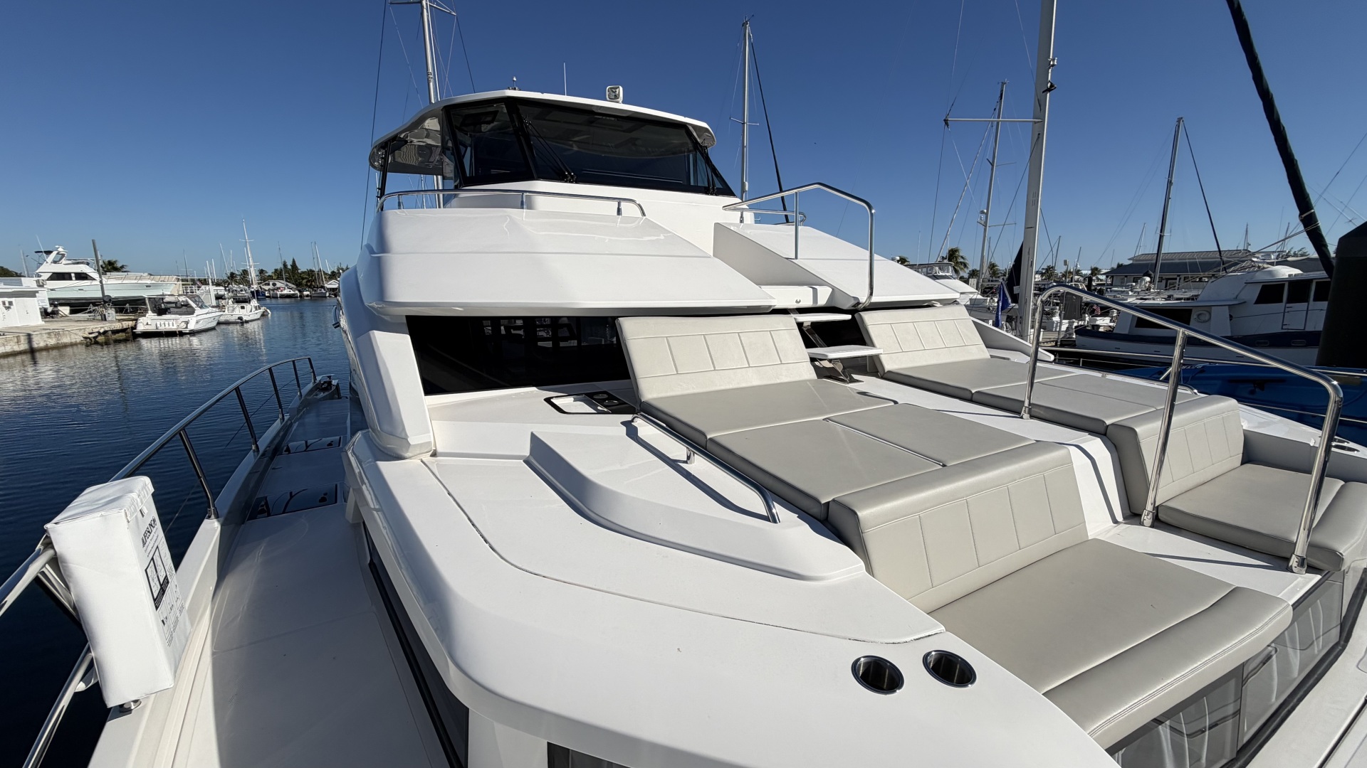 Aquila-54 ENCLOSED BRIDGE 2025 -Pensacola-Florida-United States-5822668 | Thumbnail