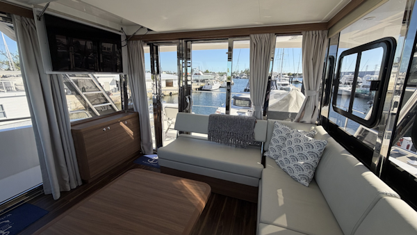 Aquila-54 ENCLOSED BRIDGE 2025 -Pensacola-Florida-United States-5822737