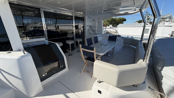 Aquila-54 ENCLOSED BRIDGE 2025 -Pensacola-Florida-United States-5822719