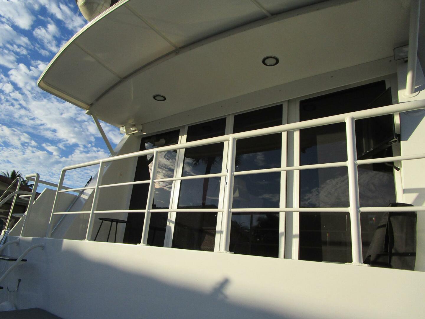 Viking-Cockpit Motor Yacht 1990-LUCKY STARS  Fort Lauderdale-Florida-United States-Aft Deck Shade-5864564 | Thumbnail