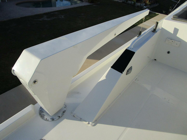 Viking-Cockpit Motor Yacht 1990-LUCKY STARS  Fort Lauderdale-Florida-United States-Tender Crane-5864578