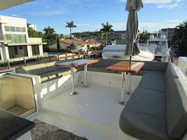 Viking-Cockpit Motor Yacht 1990-LUCKY STARS  Fort Lauderdale-Florida-United States-Flybridge Seating-5864570