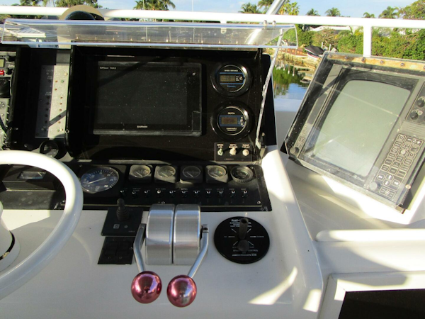 Viking-Cockpit Motor Yacht 1990-LUCKY STARS  Fort Lauderdale-Florida-United States-Helm Detail To Starboard-5864575