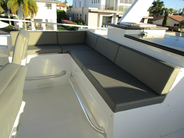 Viking-Cockpit Motor Yacht 1990-LUCKY STARS  Fort Lauderdale-Florida-United States-Flybridge Forward Seating-5864572