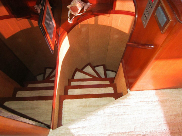 Viking-Cockpit Motor Yacht 1990-LUCKY STARS  Fort Lauderdale-Florida-United States-Salon Steps To Master-5864536