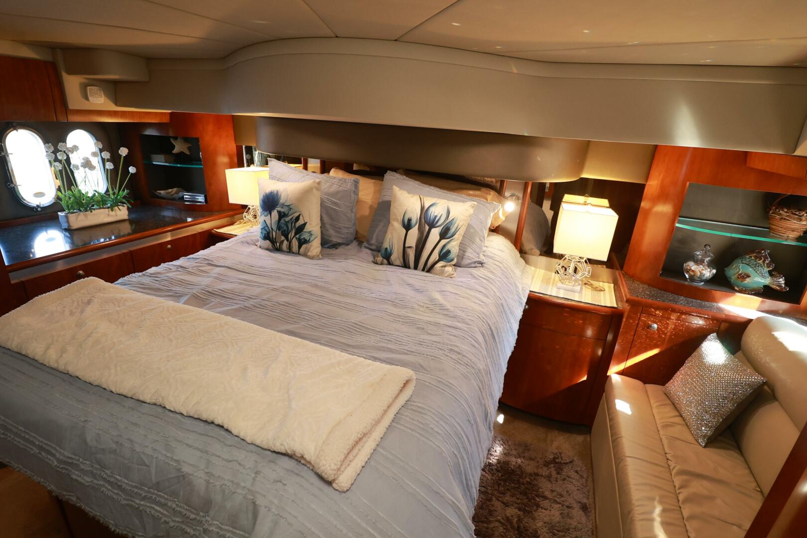 Cruisers-520 Express 2007-Nauti Buoy Punta Gorda-Florida-United States-Master Suite-5823629 | Thumbnail