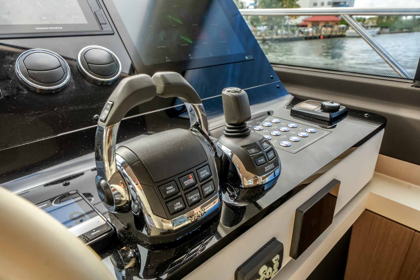 Azimut-60 FLY 2022 -Pompano Beach-Florida-United States-5871303 | Thumbnail