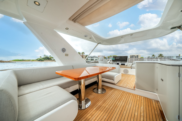Azimut-60 FLY 2022 -Pompano Beach-Florida-United States-5871316