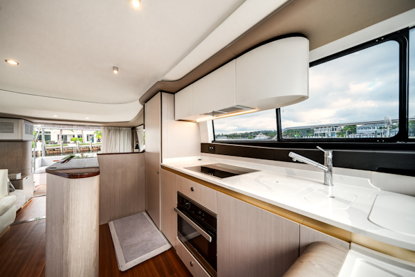 Azimut-60 FLY 2022 -Pompano Beach-Florida-United States-5871298