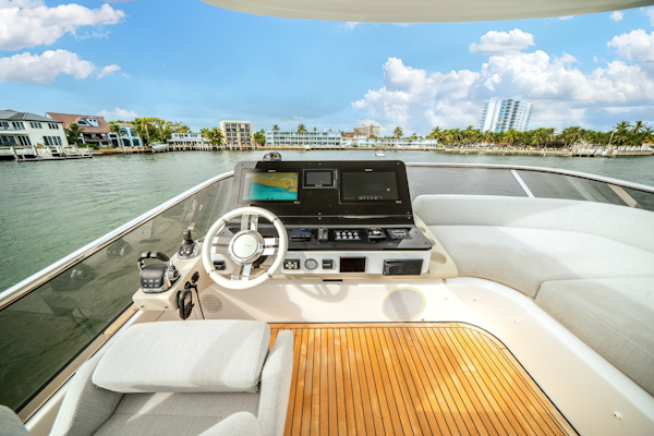 Azimut-60 FLY 2022 -Pompano Beach-Florida-United States-5871318