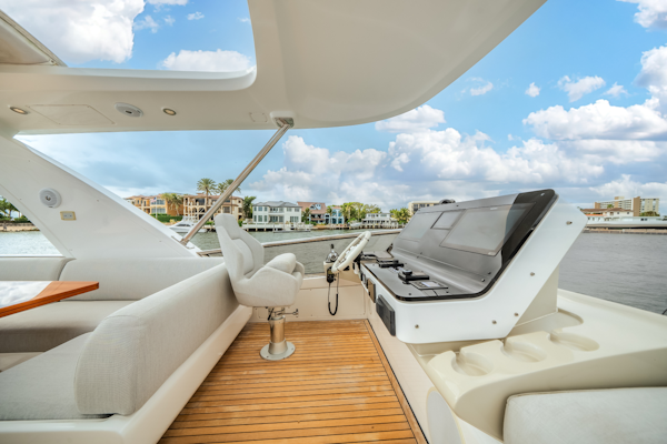 Azimut-60 FLY 2022 -Pompano Beach-Florida-United States-5871319