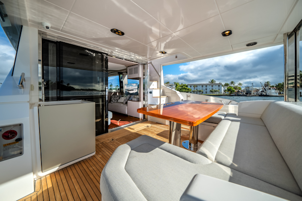 Azimut-60 FLY 2022 -Pompano Beach-Florida-United States-5871309