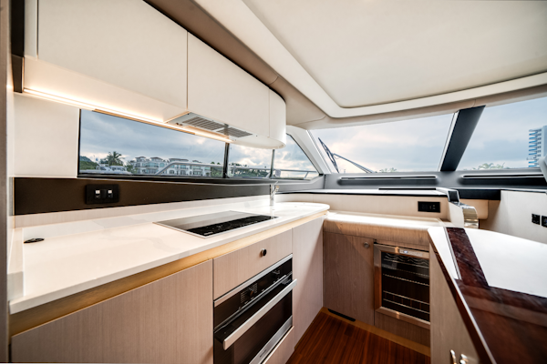 Azimut-60 FLY 2022 -Pompano Beach-Florida-United States-5871296