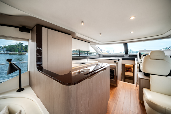 Azimut-60 FLY 2022 -Pompano Beach-Florida-United States-5871294