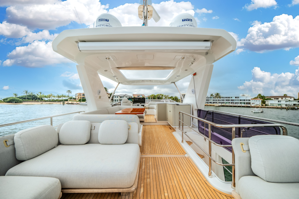 Azimut-60 FLY 2022 -Pompano Beach-Florida-United States-5871313