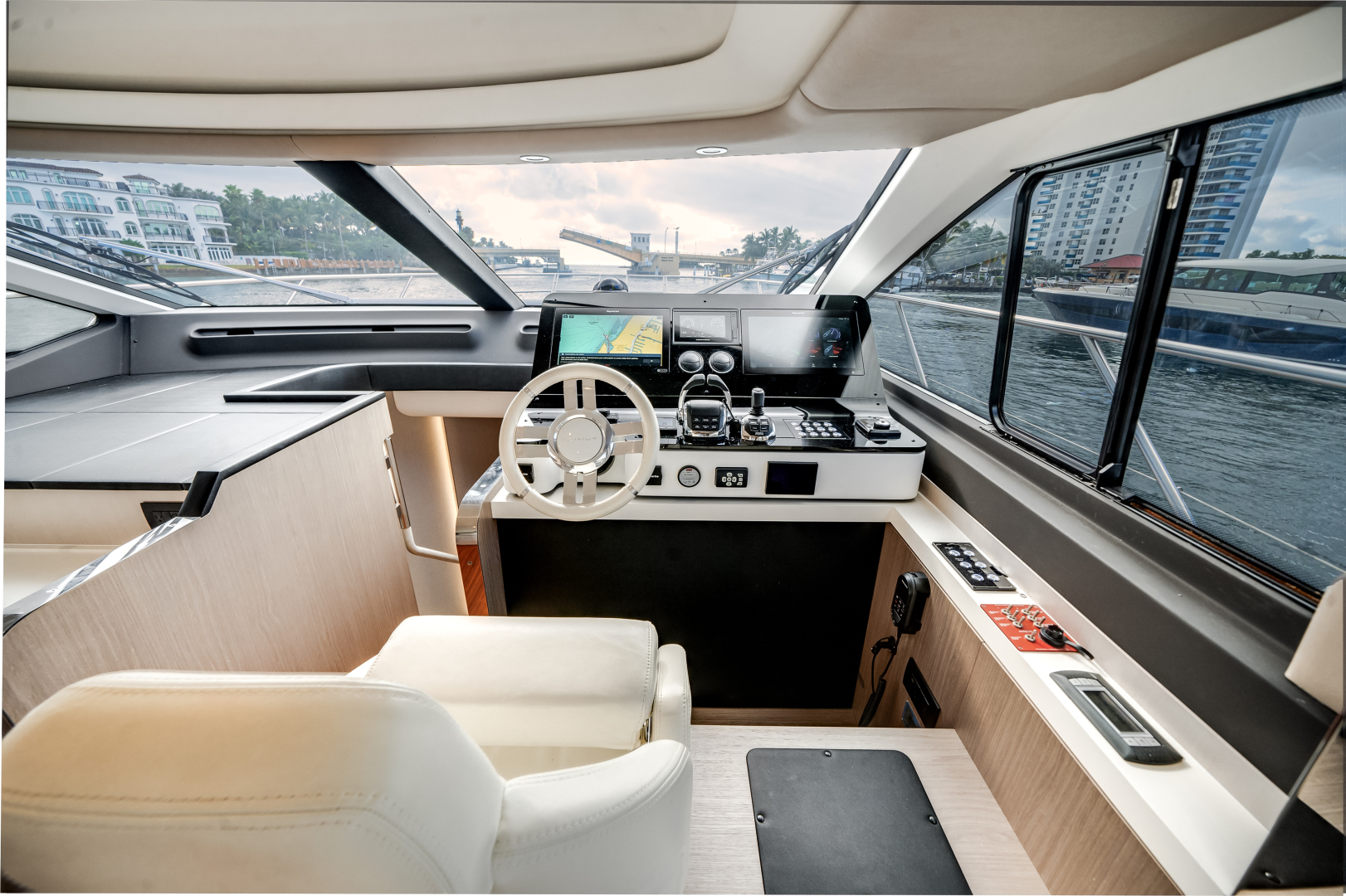 Azimut-60 FLY 2022 -Pompano Beach-Florida-United States-5871301 | Thumbnail