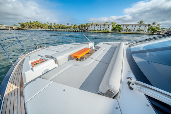 Azimut-60 FLY 2022 -Pompano Beach-Florida-United States-5871312