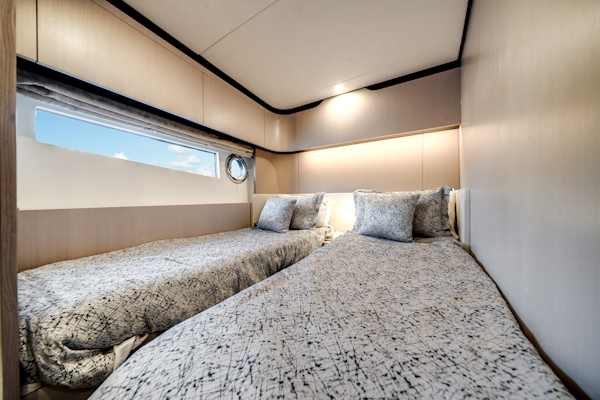 Azimut-60 FLY 2022 -Pompano Beach-Florida-United States-5871269