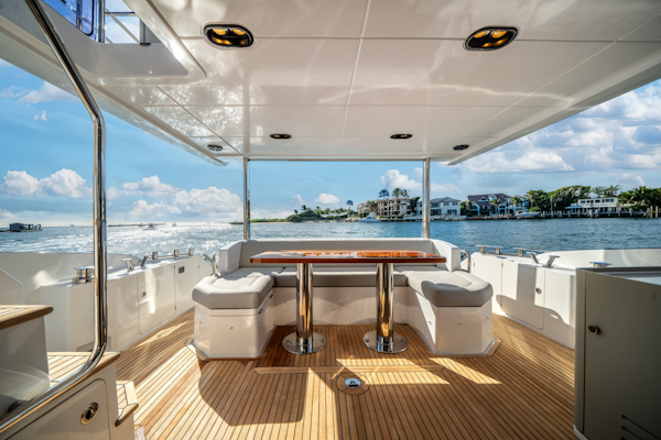Azimut-60 FLY 2022 -Pompano Beach-Florida-United States-5871308