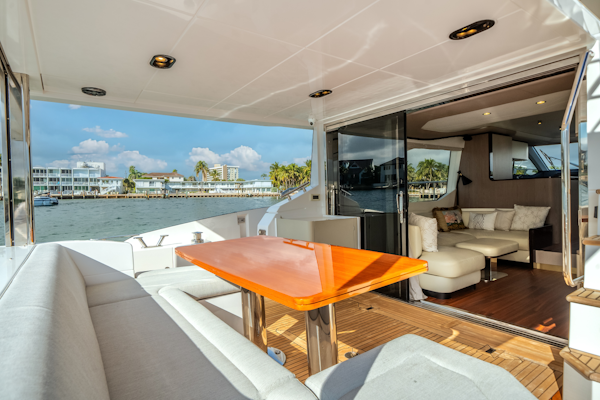 Azimut-60 FLY 2022 -Pompano Beach-Florida-United States-5871311