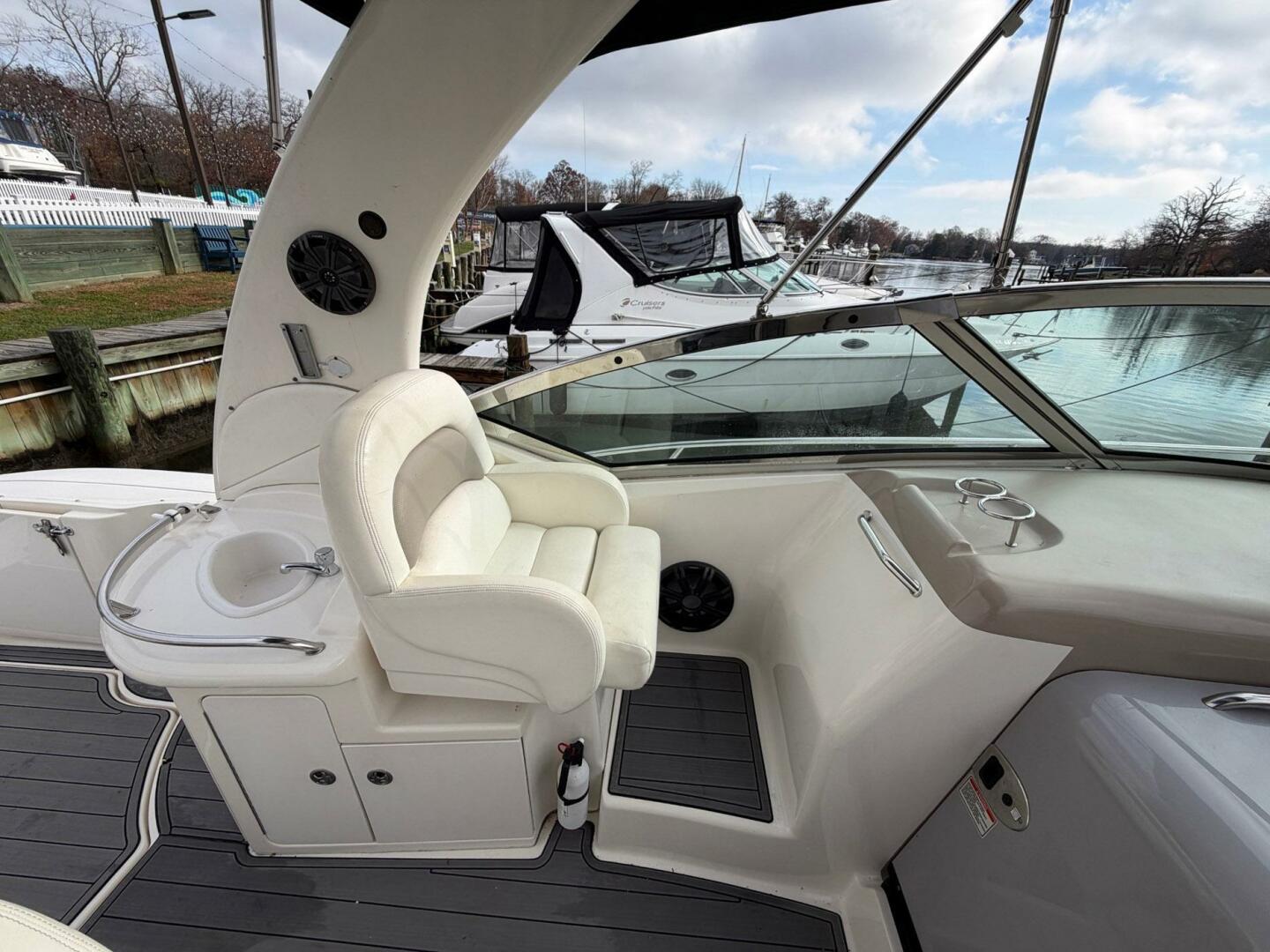 Sea Ray-340 Sundancer 2004-Our Priorities Essex-Maryland-United States-5827522 | Thumbnail