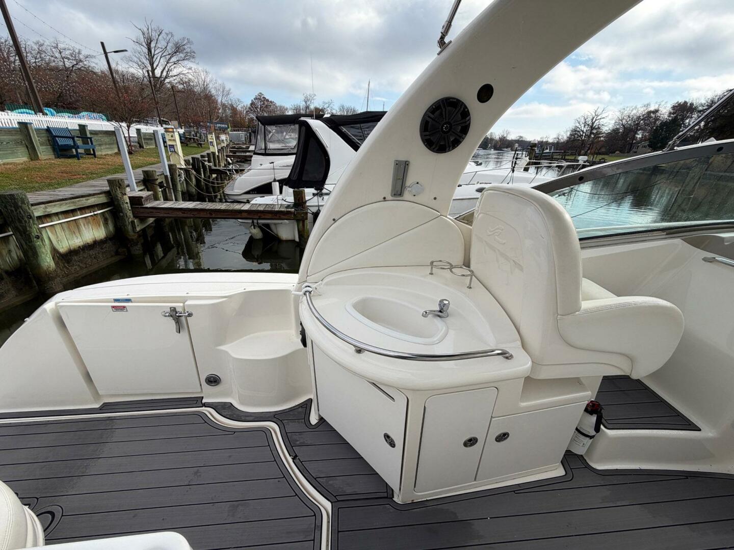 Sea Ray-340 Sundancer 2004-Our Priorities Essex-Maryland-United States-5827521 | Thumbnail