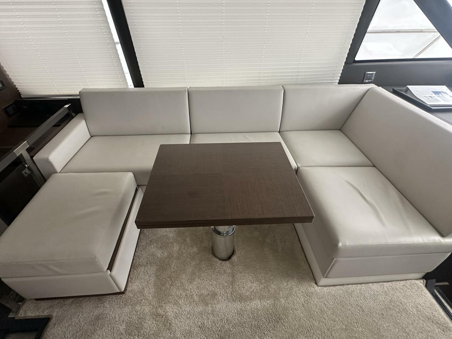 Prestige-460S 2020-World Wide Bristol-Rhode Island-United States-5828208 | Thumbnail