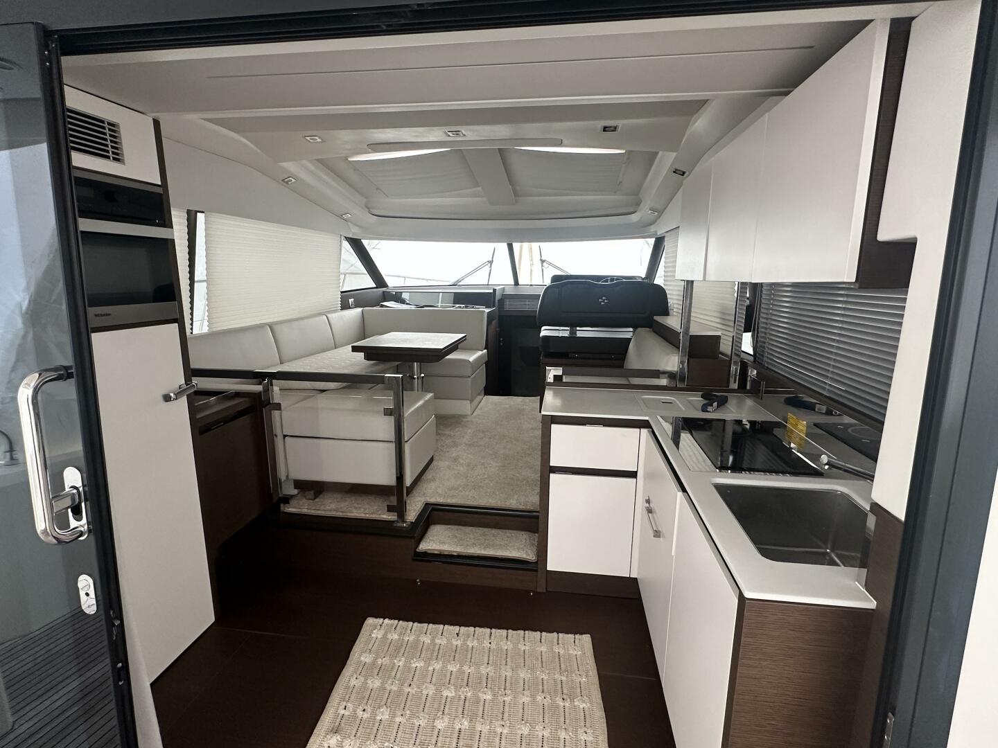 Prestige-460S 2020-World Wide Bristol-Rhode Island-United States-5828199 | Thumbnail