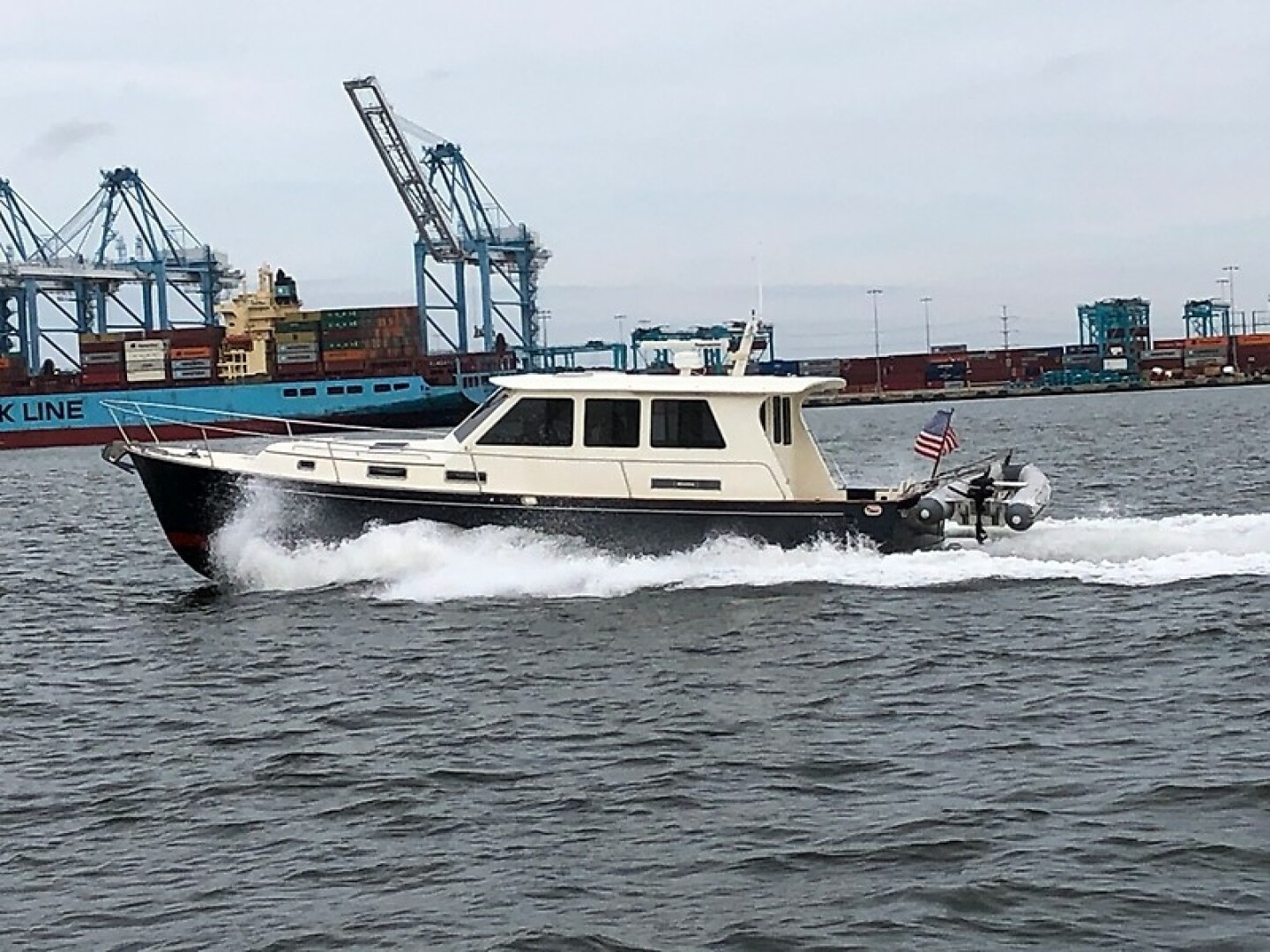 Legacy-42 Sedan 2005-Tilly Too Hampton-Virginia-United States-5830147 | Thumbnail