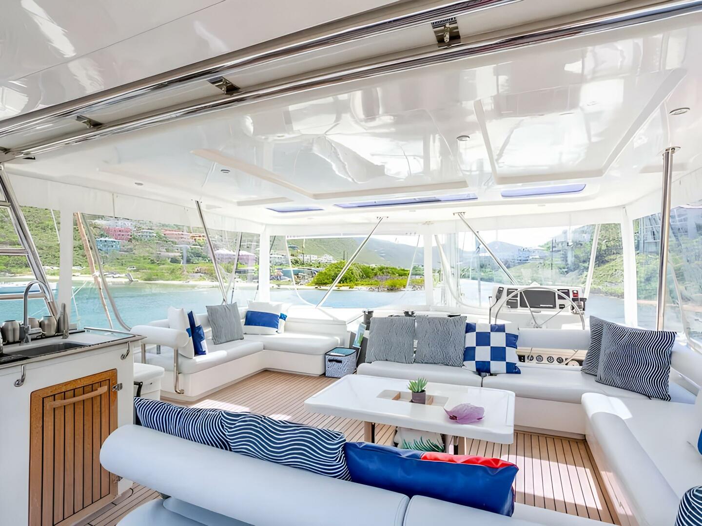 Leopard-58 2014-ANNEX St. Thomas Islands-Virgin Islands-United States-5927647 | Thumbnail